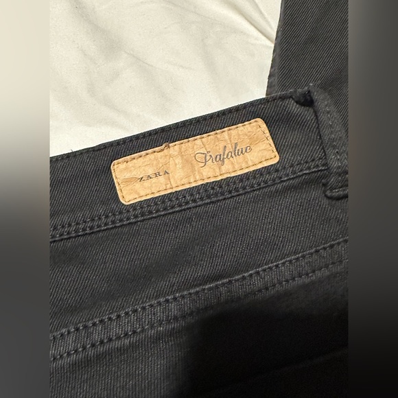 Zara Trafulac Low Rise Jeans - Picture 3 of 5